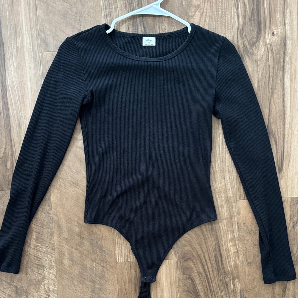 Wilfred Black Long Sleeve Bodysuit – Size XS– Good Condition